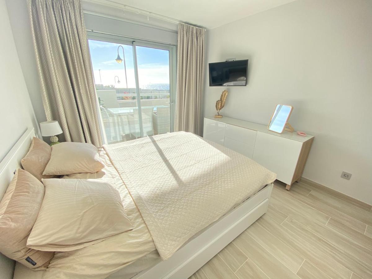 A Beautiful Apartment With A Beach View - La Tejita - El Medano Exteriör bild