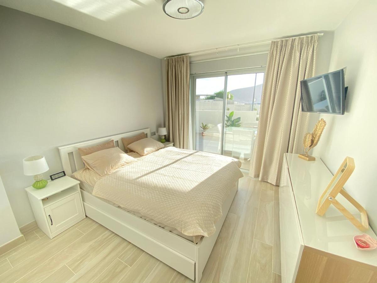 A Beautiful Apartment With A Beach View - La Tejita - El Medano Exteriör bild