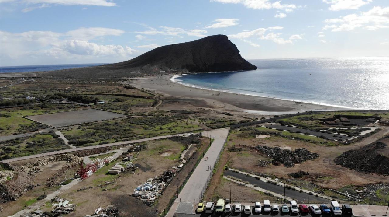 A Beautiful Apartment With A Beach View - La Tejita - El Medano Exteriör bild